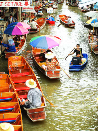 Thailand, Bangkok, Wooden Boats at Damnoen Saduak Floating Marketのeditorial素材
