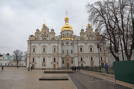 Ukraine. Kiev. Kievo-pechorskaja Lavra. The reconstructed Cathedral of the Dormitionのeditorial素材
