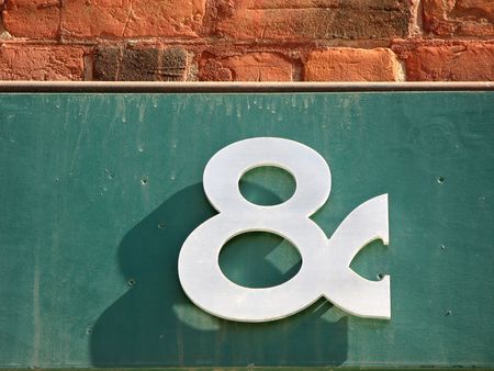 A three-dimensional ampersand. The typeface is Copperplate.の写真素材