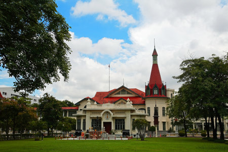Front view of Phayathai palace against blue sky in Bangkok, Thailandのeditorial素材