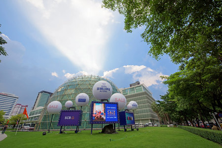 BANGKOK, THAILAND - OCTOBER17, 2015: King Power duty free shopping mall modern building with ray light. Foreign tourists are able to shop duty free in King Power.のeditorial素材