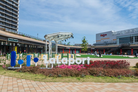 Fukuoka, Japan - April 7, 2024: Mitsui Shopping Park LaLaport to visit life size RX 93ff Î½ Gundam robot. Famous travel destination in city.のeditorial素材