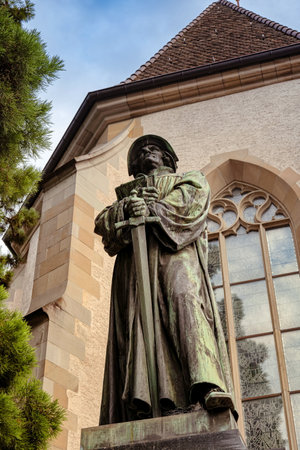 03-09-2024 Zurich, Switzerland. Ulrich Zwingli monument near water church, no people.のeditorial素材