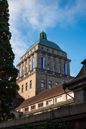 06-09-2024 Zurich, Switzerland. University of Zurich or UZH exterior building facade. Early summer morning, wide angle viewのeditorial素材