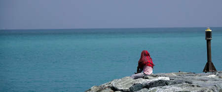 Sharjah, UAE February 20, 2020: street seller of corn in the city of Sharjahのeditorial素材