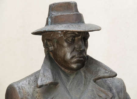 Kiev, Ukraine April 13, 2021: The sculptural composition "The meeting place cannot be changed" of the film heroes "Zheglov and Sharapov" is dedicated to the employees and veterans of the criminal investigation department "Honor and Glory" on April 15, 200のeditorial素材