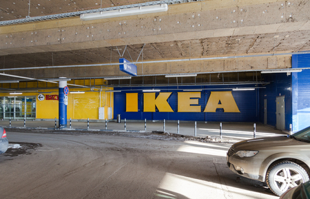 SAMARA, RUSSIA - JANUARY 24, 2015: Underground car parking Mega shopping mallのeditorial素材