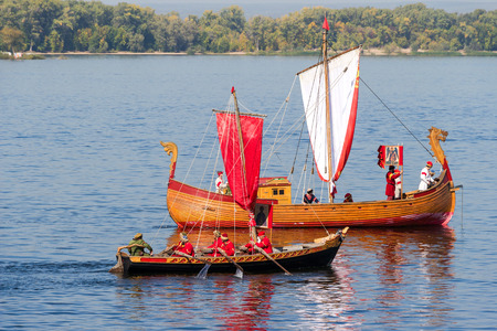 SAMARA, RUSSIA - SEPTEMBER 12, 2014: Old sailing ships floating on the river Volga on sunny dayのeditorial素材