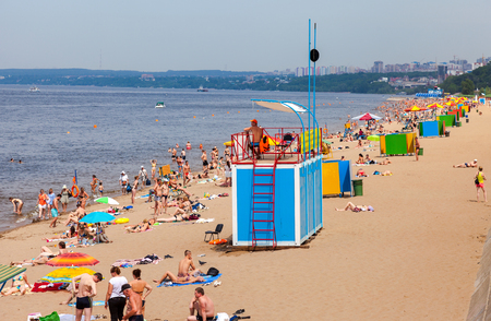 SAMARA, RUSSIA - JUNE 20, 2015: City beach on the shores of the Volga River in summer sunny dayのeditorial素材