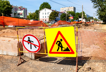 Samara, Russia - September 04, 2018: Road signs at the construction site. Repair work of heating ductのeditorial素材