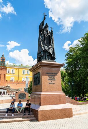 Moscow, Russia - July 9, 2019: Monument to Russian Saint Hermogenes Patriarch of Moscow and all Russia next the Moscow Kremlinのeditorial素材