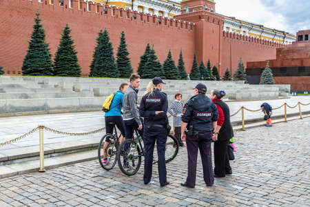 Moscow, Russia - July 7, 2019: Police patrol at the Red Square next the Lenin Mausoleum and the Moscow Kremlinのeditorial素材