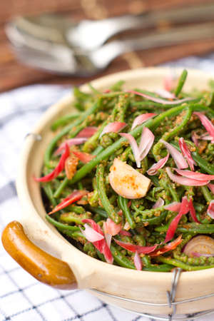 Wild Jungle Fern Salad w Toasted Coconut Dressing Non sharpen fileの写真素材