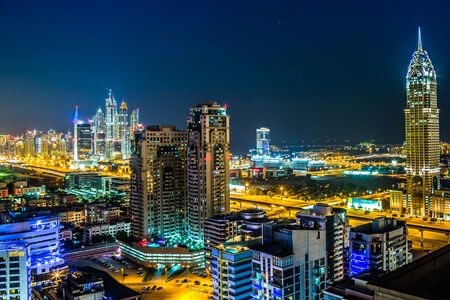 DUBAI, UAE - NOVEMBER 13: Modern skyscrapers in Dubai (emirate and city), UAE. Dubai now boasts more completed skyscrapers higher than 0,8 - 0,25 km than any other city. Dubai is the most expensive city in the Middle East, taken on 13 November 2012 in Dubのeditorial素材