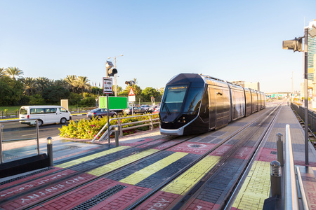 DUBAI, UAE - DECEMBER 5: New modern tram in Dubai, UAE. December 5, 2015 in Dubai, United Arab Emiratesのeditorial素材
