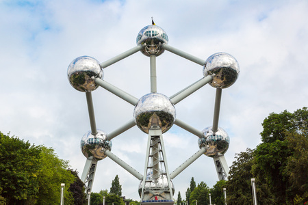 BRUSSELS, BELGIUM - JUNE 16, 2016: The Atomium in Brussels in a beautiful summer day, Belgium on June 16, 2016のeditorial素材