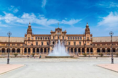 Spanish Square (Plaza de Espana) in Sevilla in a beautiful summer day, Spainのeditorial素材