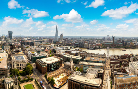 Panoramic aerial view of London and the Shard in a beautiful summer day, England, United Kingdomの写真素材