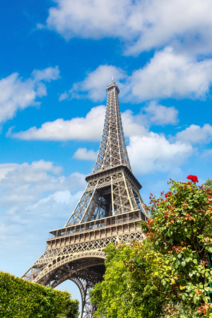 The Eiffel Tower in Paris, France in a beautiful summer dayのeditorial素材