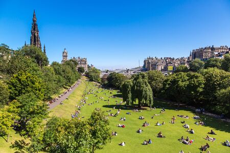 EDINBURGH, SCOTLAND - JUNE 25, 2016: The Walter Scott Monument in Edinburgh in a beautiful summer day, Scotland, United Kingdomのeditorial素材