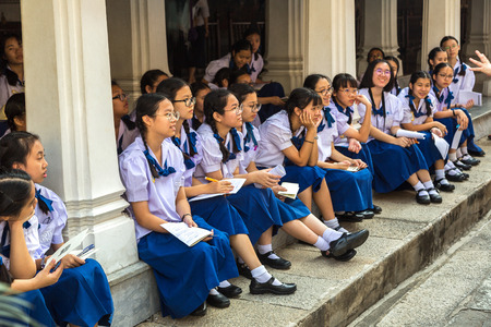 BANGKOK, THAILAND - MARCH 22, 2018: Thai schoolchildren in uniform in Thailand in a summer dayのeditorial素材