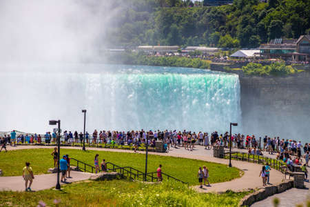 NIAGARA FALLS, USA - MARCH 29, 2020: View of Horseshoe Falls at Niagara falls, USA, from the American Sideのeditorial素材