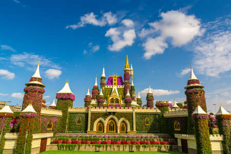 DUBAI, UNITED ARAB EMIRATES - MARCH 29, 2020: Dubai miracle garden in a sunny day , United Arab Emiratesのeditorial素材