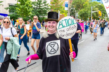TORONTO, CANADA - SEPTEMBER 27, 2019: Global Strike for Climate and march for climate justice in Toronto, Ontario, Canadaのeditorial素材
