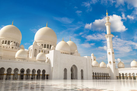 Sheikh Zayed Grand Mosque in Abu Dhabi in a summer day, United Arab Emiratesのeditorial素材