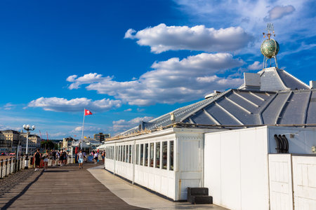 BRIGHTON, UK - JUNE 29, 2022: Brighton Pier at Brighton beach in a sunny summer day in Brighton, East Sussex, England, UKのeditorial素材