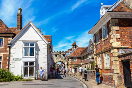 SALISBURY, UK - JUNE 17, 2022: Historical High Street Gate in Salisbury in a sunny summer day, UKのeditorial素材