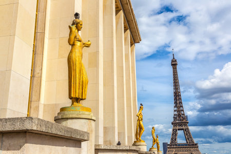 Statue on Trocadero square and Eiffel Tower in Paris in a sunny summer day, Franceの写真素材