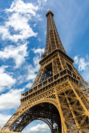 Eiffel Tower in Paris in a sunny summer day, Franceの写真素材