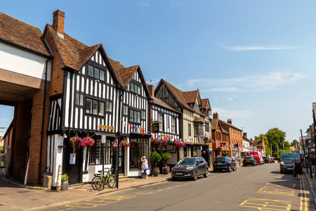 STRATFORD-UPON-AVON, UK - JUNE 11, 2022: Old fachwerk Half-timbered house in in Stratford upon Avon in a summer day, UKのeditorial素材