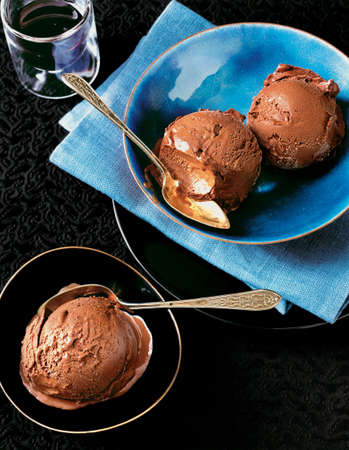 chocolate gelatoの写真素材