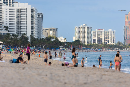Fort Lauderdale, FL / USA - December 23, 2022:  People flock to Ft. Lauderdale beach to enjoy the Christmas holidays,, on December 23, 2022 in Fort Lauderdale, FL.のeditorial素材