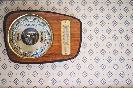 barometer in swedish saying rain unstable beautifulの写真素材