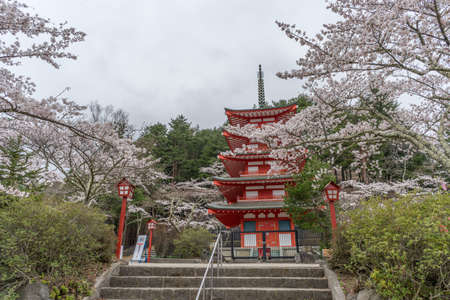 Landscape view from the top of Chureito Pagoda in Kawaguchi-ko, Fujiyoshida, Japanのeditorial素材