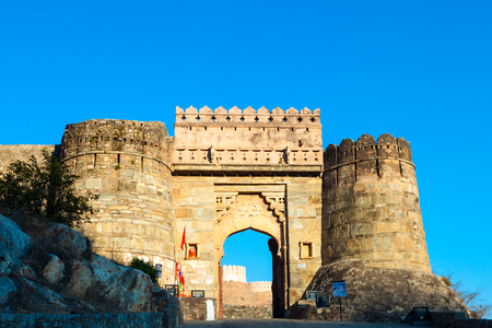 The gate of the Perle Gore castle in Udaipur, Indiaのeditorial素材