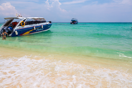Krabi Rock Island Seascape, Chiang Mai, Thailandのeditorial素材