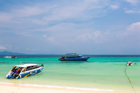 Krabi Rock Island Seascape, Chiang Mai, Thailandのeditorial素材