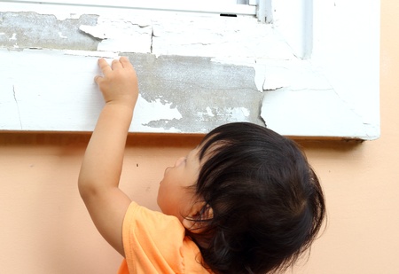 chipping and peelingの写真素材