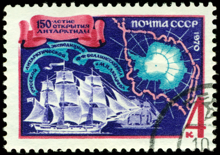 USSR- CIRCA 1970: a stamp printed by USSR, shows to naves and card to expeditions Lazareva and Bellisgauzena, circa1970のeditorial素材