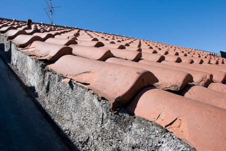 Detail of roof constructione with mortar and shingle
