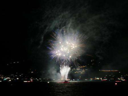 fireworks over the lakeの写真素材