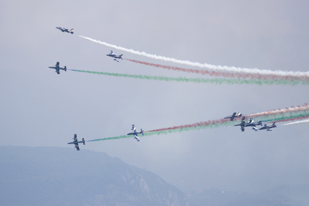tricolor arrows aerobatic team - Port of Dusano- Lake Garda Italy 20160821のeditorial素材
