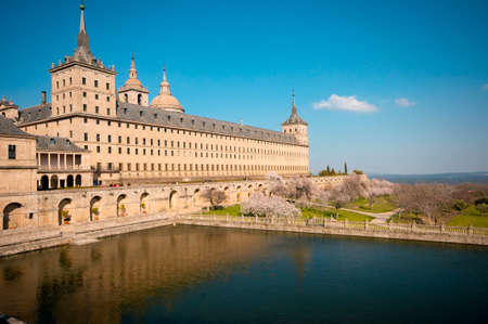 The monastery of El Escorial, Spain in spring.  Finished in 1584 by king Felipe IIのeditorial素材