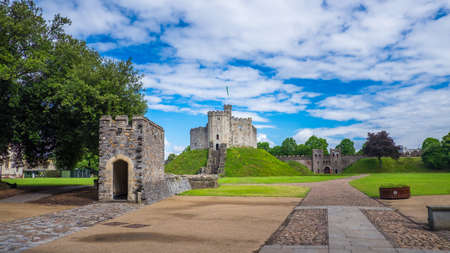 Cardiff Castle  is a medieval castle and Victorian Gothic revival mansion located in the city centre of Cardiff, Wales.のeditorial素材