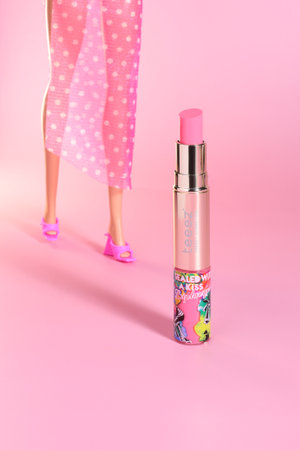 TEEEZ cosmetics Sealed With A Kiss Lipduo, pink lipstick, Spain, Vitoria-Gasteiz, October of 2023のeditorial素材