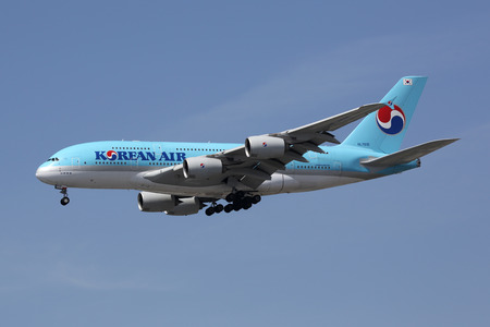 Los Angeles, California - April 19, 2014: A Korean Air Airbus A380 Superjumbo with the registration HL7615 on approach to Los Angeles International Airport (LAX). The Airbus A380 is the world's largest passenger airliner. Korean Air is the largest airlineのeditorial素材